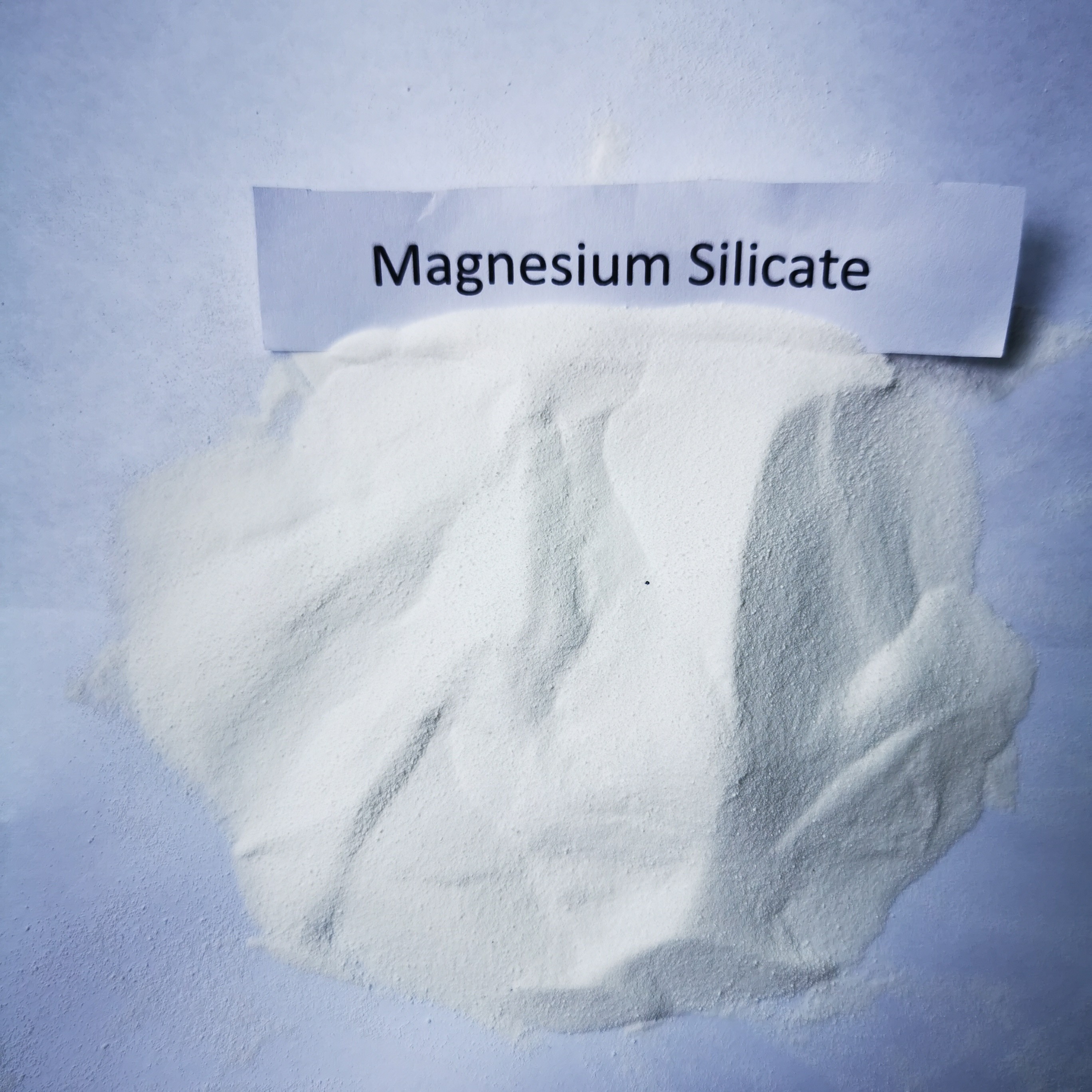 폴리올 산업에서 사용되는 마그네슘 실리케이트 흡수제